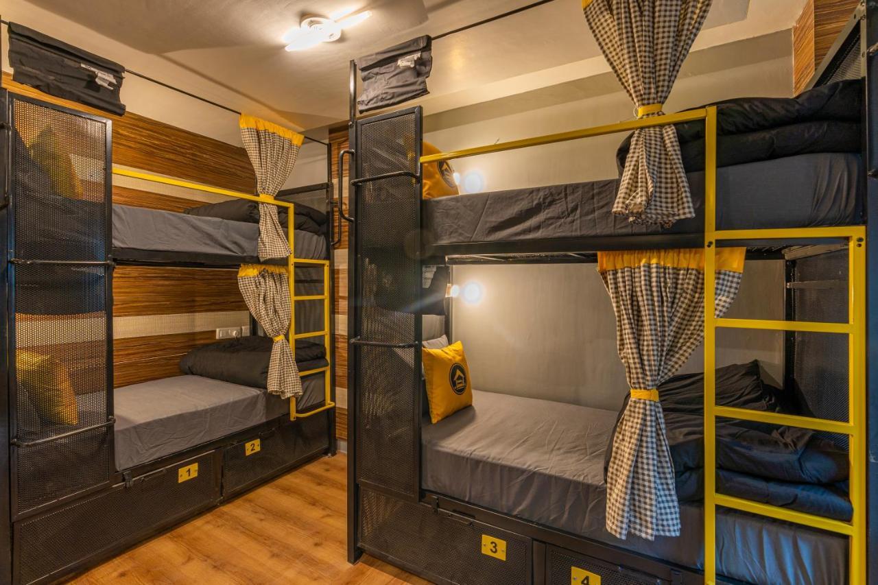 The Hosteller Mcleodganj, Mall Road McLeod Ganj Exterior photo