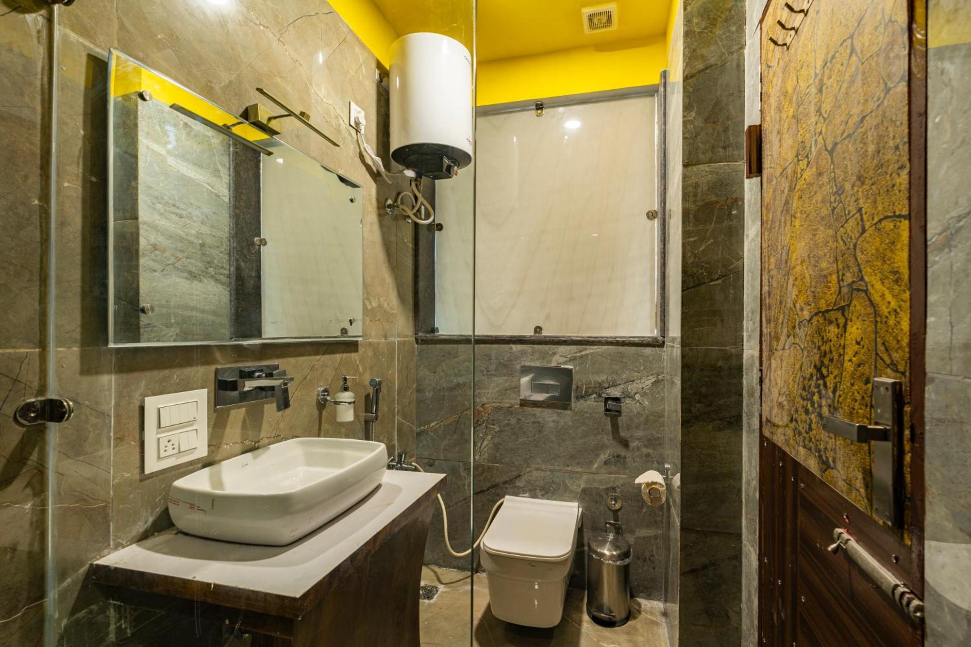 The Hosteller Mcleodganj, Mall Road McLeod Ganj Exterior photo